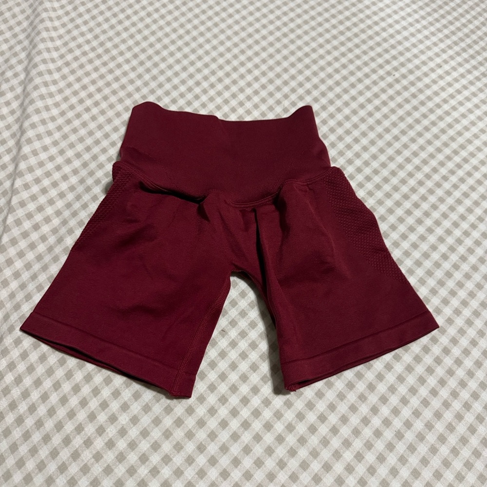 Prozis Women's Burgundy Shorts
